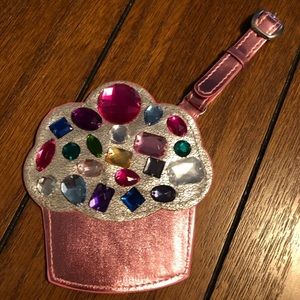 💛SOLD🛍 Cupcake Luggage Tag 🧁